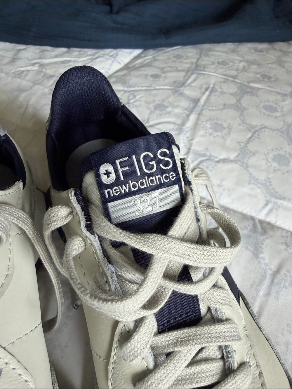 New Balance Cream & Navy Retro Trainer Sneakers - Picture 5 of 9
